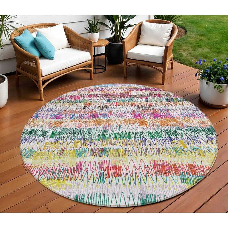 HomeRoots Striped Transitional Rectangle Outdoor Rug - 8' Round