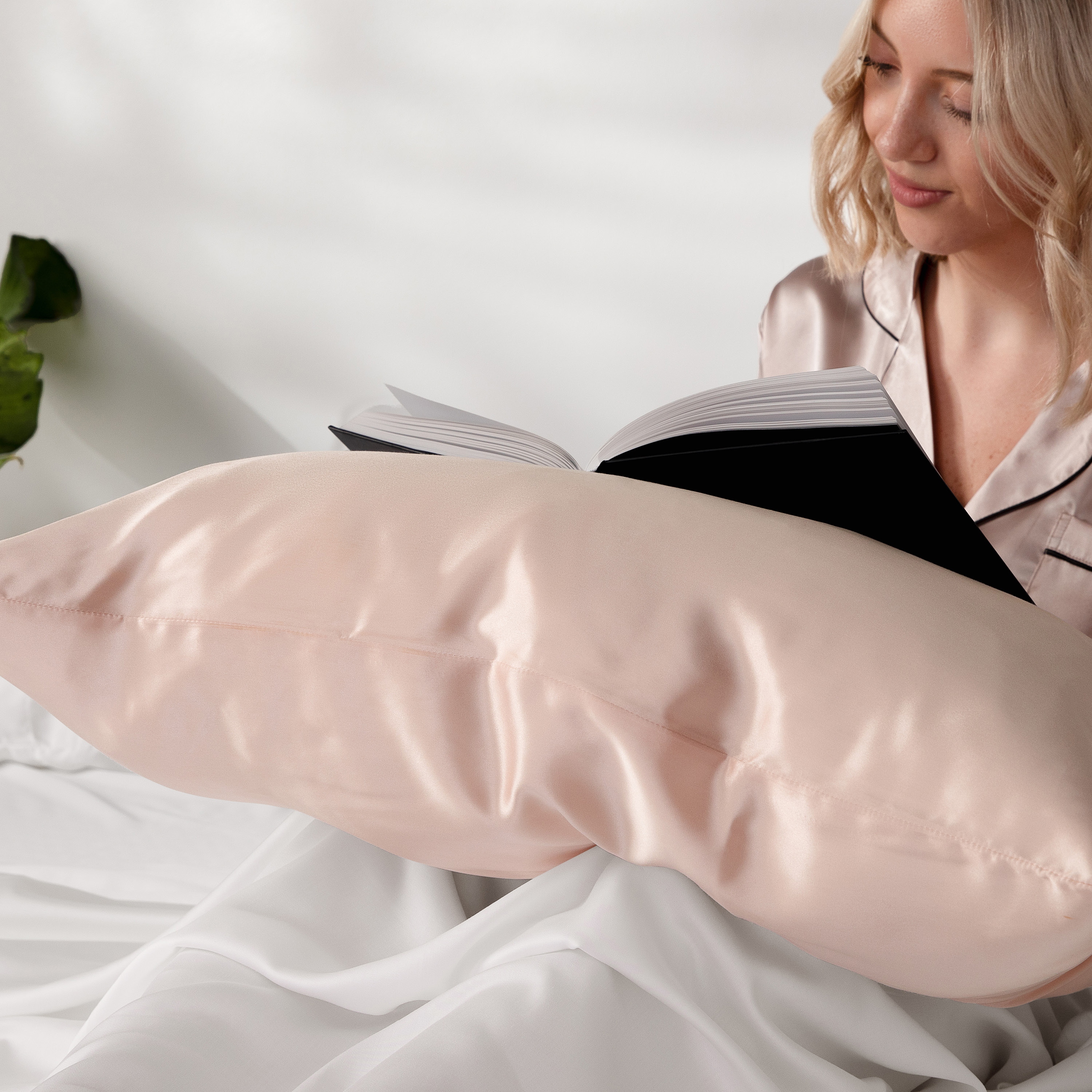 Becky Cameron 100% Mulberry Silk Zippered Pillowcase 2 Piece Set