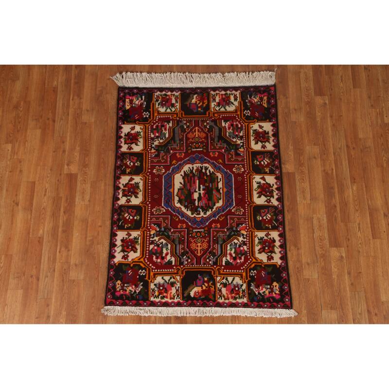 Hand Knotted Oriental 100% Wool Carpet Traditional Medallion Red Bakhtiari Area Rug - 4' 7'' X 3' 5''