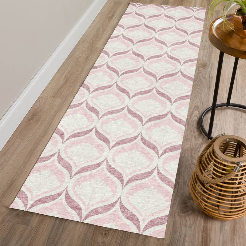 Machine Washable Indoor/ Outdoor Modern Trellis Chantille Rug