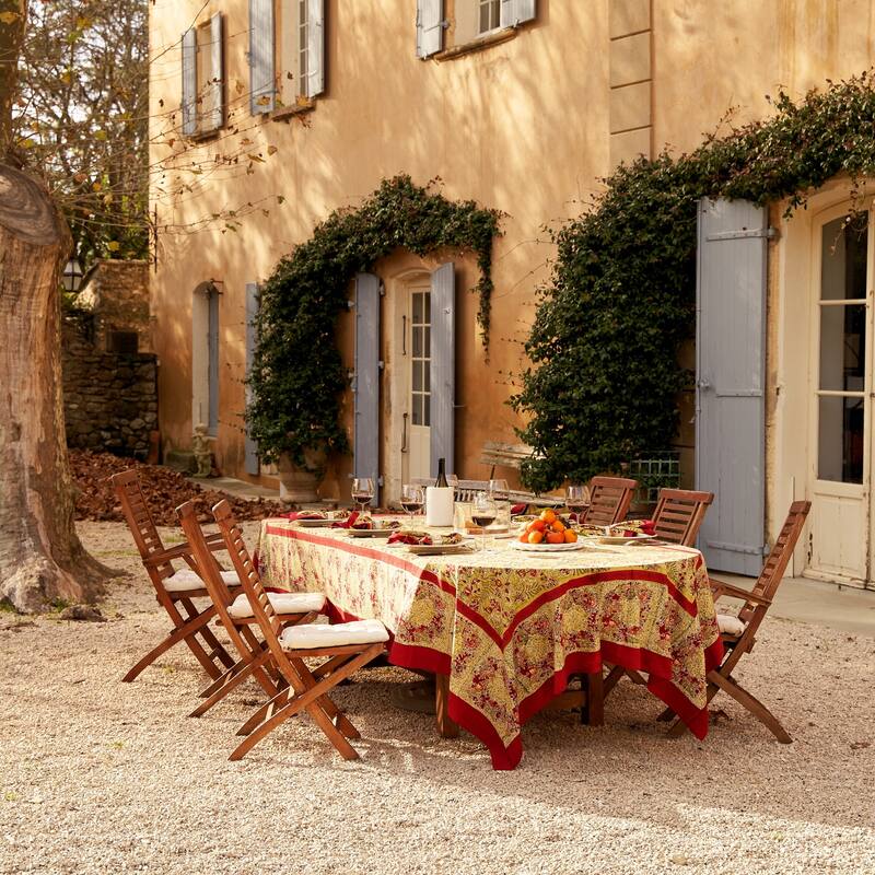 Winter Garden Tablecloth - Red/Green