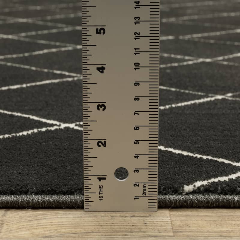 Style Haven Ripley Trellis Charcoal/ Ivory High-Low Pile Area Rug