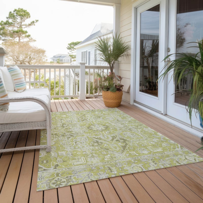 Machine Washable Indoor/ Outdoor Traditional Boho Chantille Rug