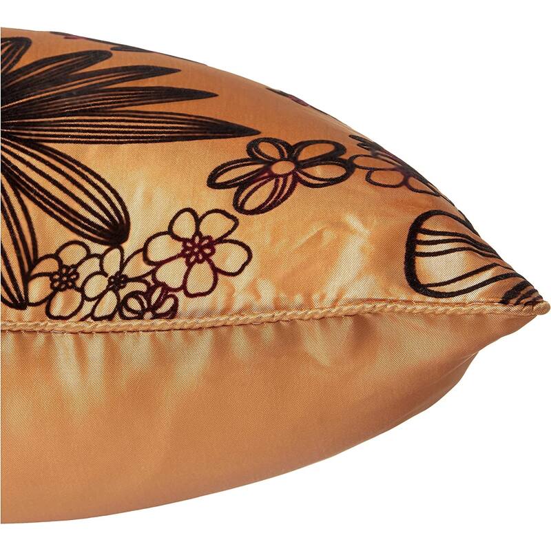 Violet Linen Silky Bloom Daisy Flower Pattern, 17 Inch x 17 Inch, Square, Decorative Cushion Cover
