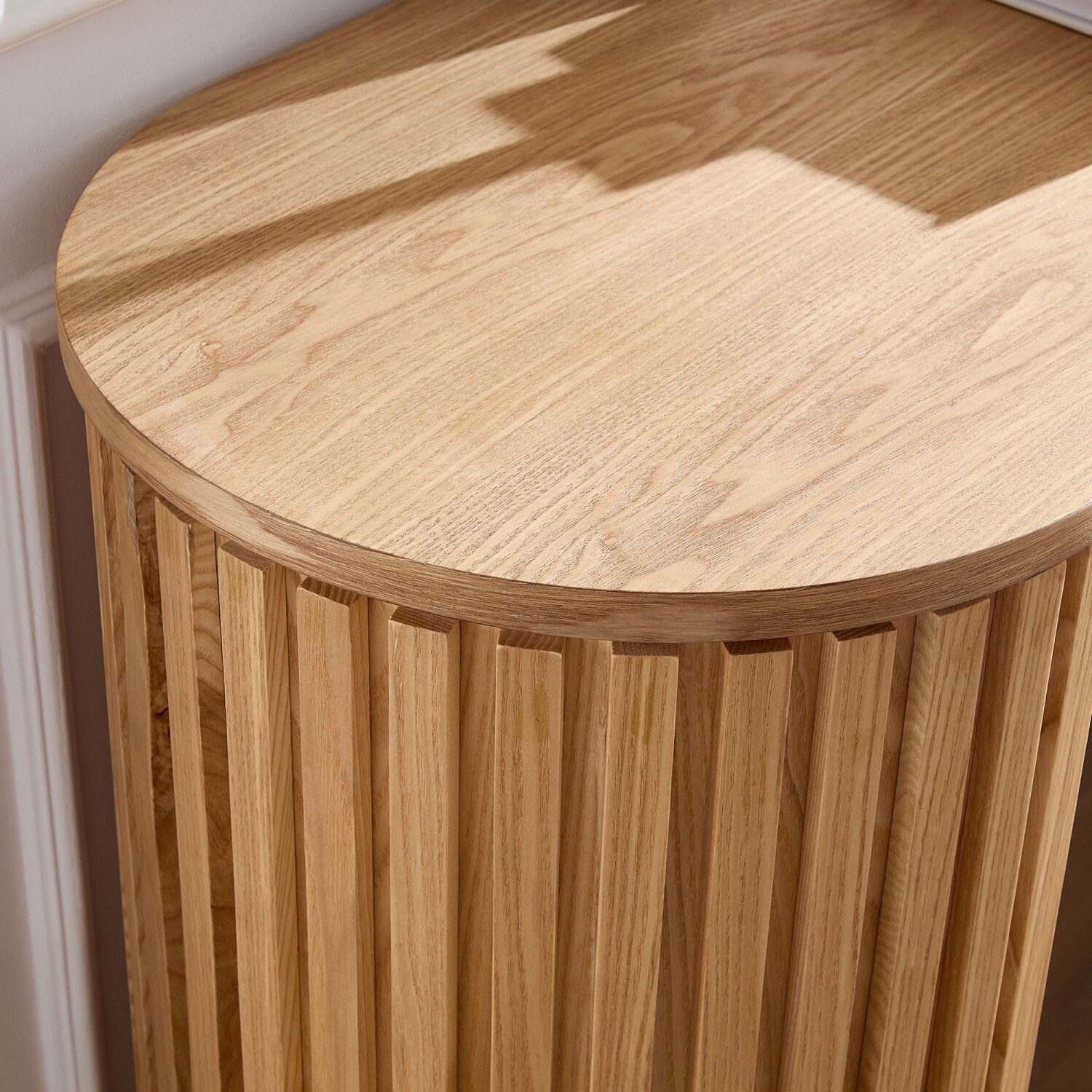 59.05'' Modern Vertical Stripe Console Table With Hidden Drawer