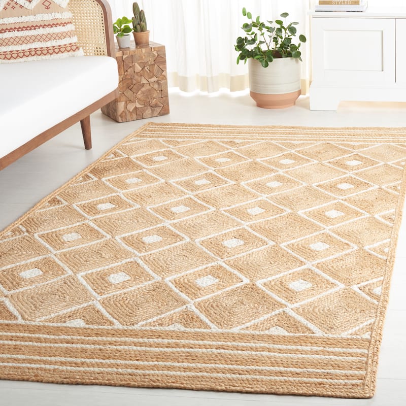 SAFAVIEH Handmade Natural Fiber Karis Farmhouse Boho Geometric Jute - 5' x 8' - Natural/Ivory