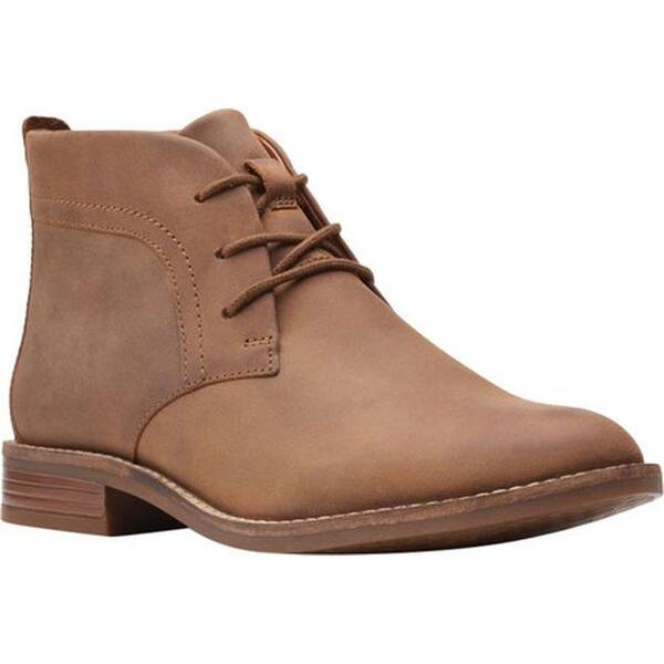 clarks chukka boots womens