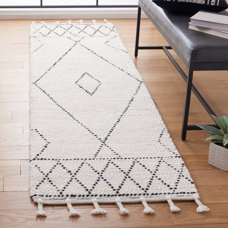 SAFAVIEH Handmade Casablanca Wieneke Boho Wool Tassel Rug - 2'3" x 8' Runner - Ivory/Black