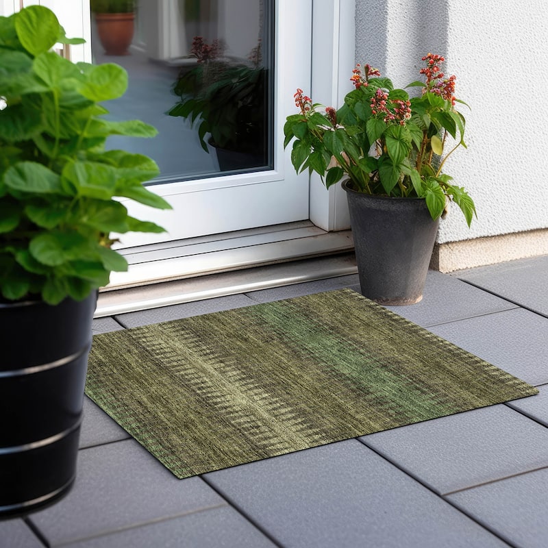 Machine Washable Indoor/ Outdoor Chantille Contemporary Rug - Olive - 1'8" x 2'6"
