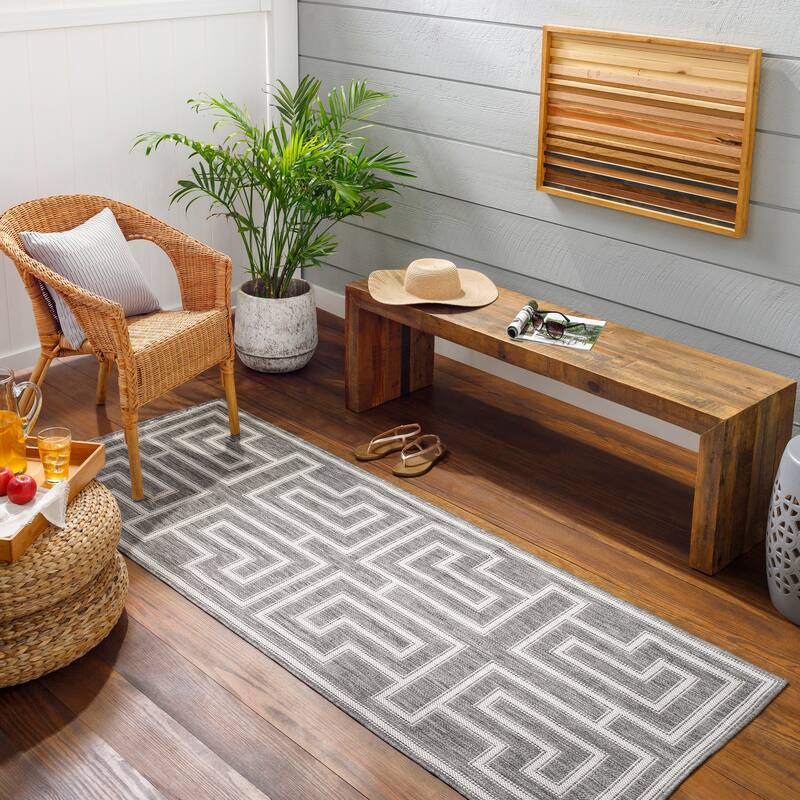 Livabliss Shuppo Indoor/ Outdoor Scrollwork Area Rug