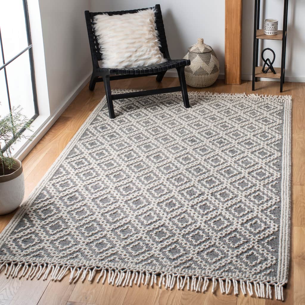 SAFAVIEH Handmade Natura Oliga Moroccan Wool Rug - Ivory/Black - 5' x 8'