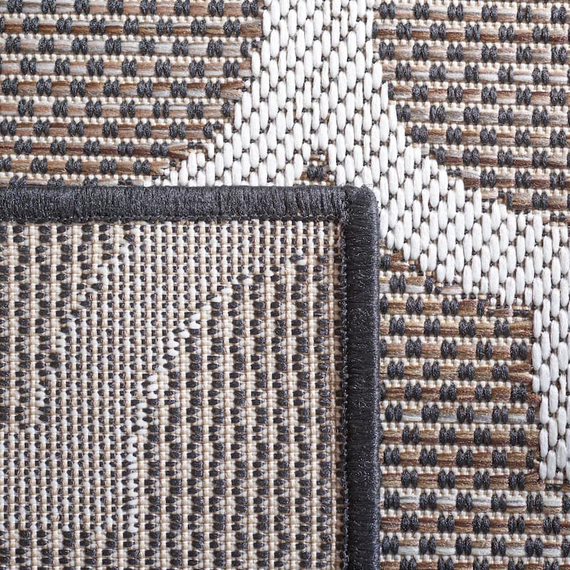 SAFAVIEH Havana Quirien Trellis Indoor/ Outdoor Waterproof Rug