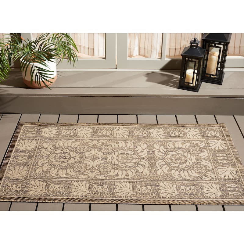 SAFAVIEH Courtyard Nada Indoor/ Outdoor Waterproof Patio Backyard Rug