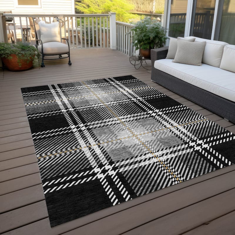 Machine Washable Indoor/ Outdoor Chantille Plaid Cozy Rug