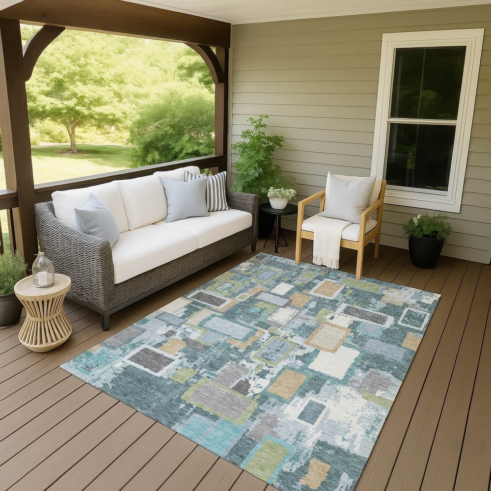 Machine Washable Indoor/ Outdoor Contemporary Geo Chantille Rug
