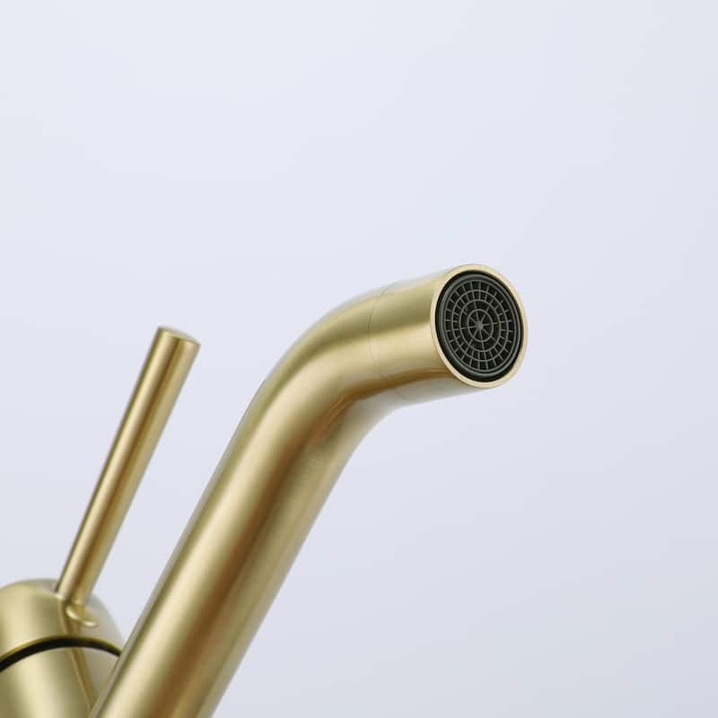 Single Handle Single Hole Deck Mounted Bathroom Faucet