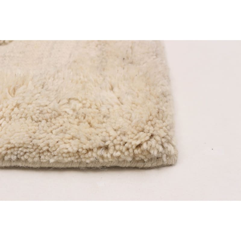 ECARPETGALLERY Hand-knotted Tangier Cream Wool Rug - 6'0 x 9'1