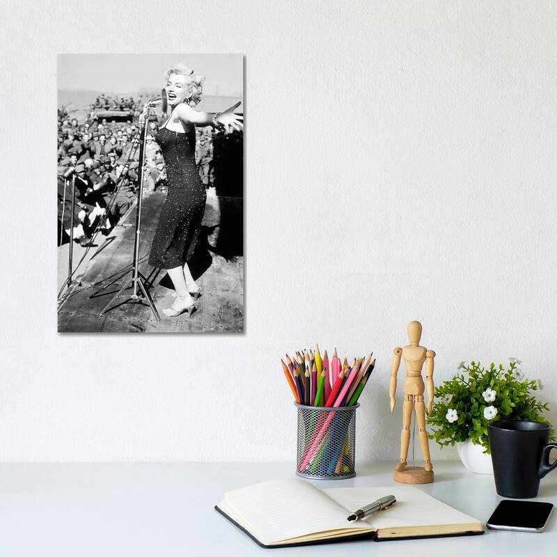 iCanvas "Marilyn Monroe Black And White Crowd Stopper 3" by Radio Days Canvas Print - 12x8x0.75