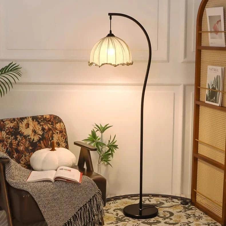 Modern Metal Arc Floor Lamp with Lotus Shaped Shade