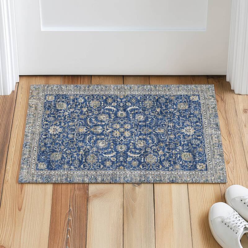 Machine Washable Indoor/ Outdoor Traditional Arvada Chantille Rug
