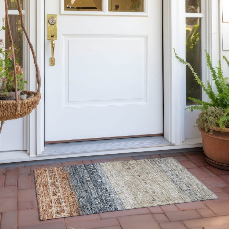 Machine Washable Indoor/ Outdoor Modern Global Chantille Rug