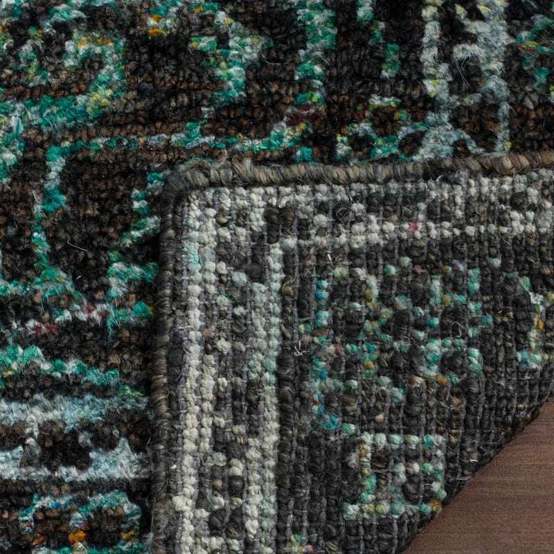 SAFAVIEH Hand-knotted Tangier Nurten Modern Wool Rug