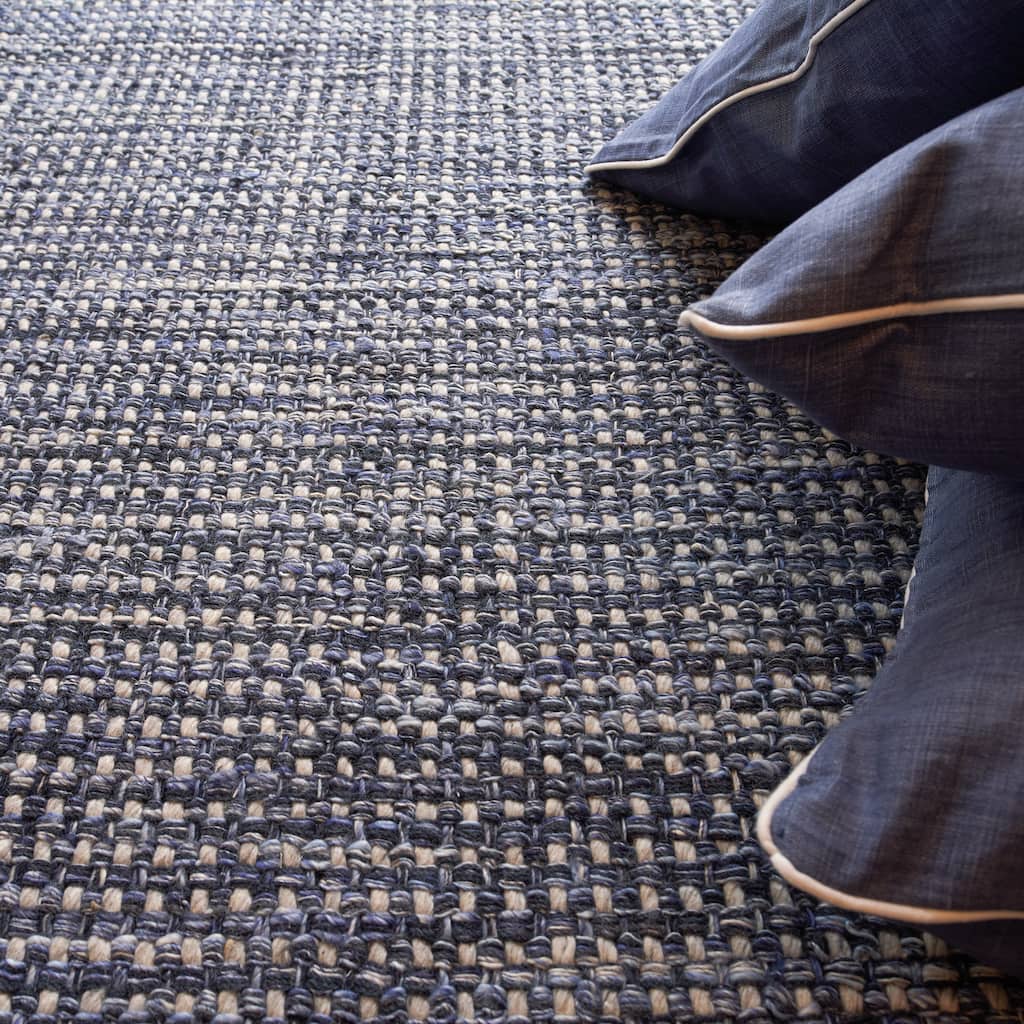EXQUISITE RUGS Ferrus Handwoven Polyester/Wool/Cotton Blue/Ivory/Grey Area Rug.