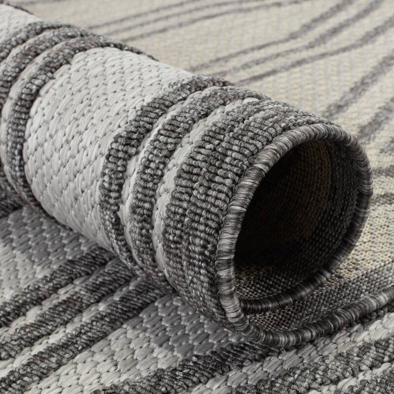 Nikki Chu Adana Indoor/ Outdoor Trellis Area Rug