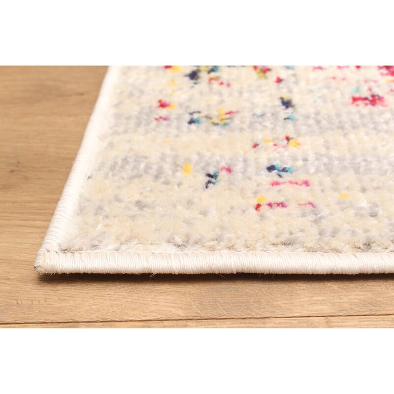 ECARPETGALLERY Machine Made Jasmine Ivory Area Rug