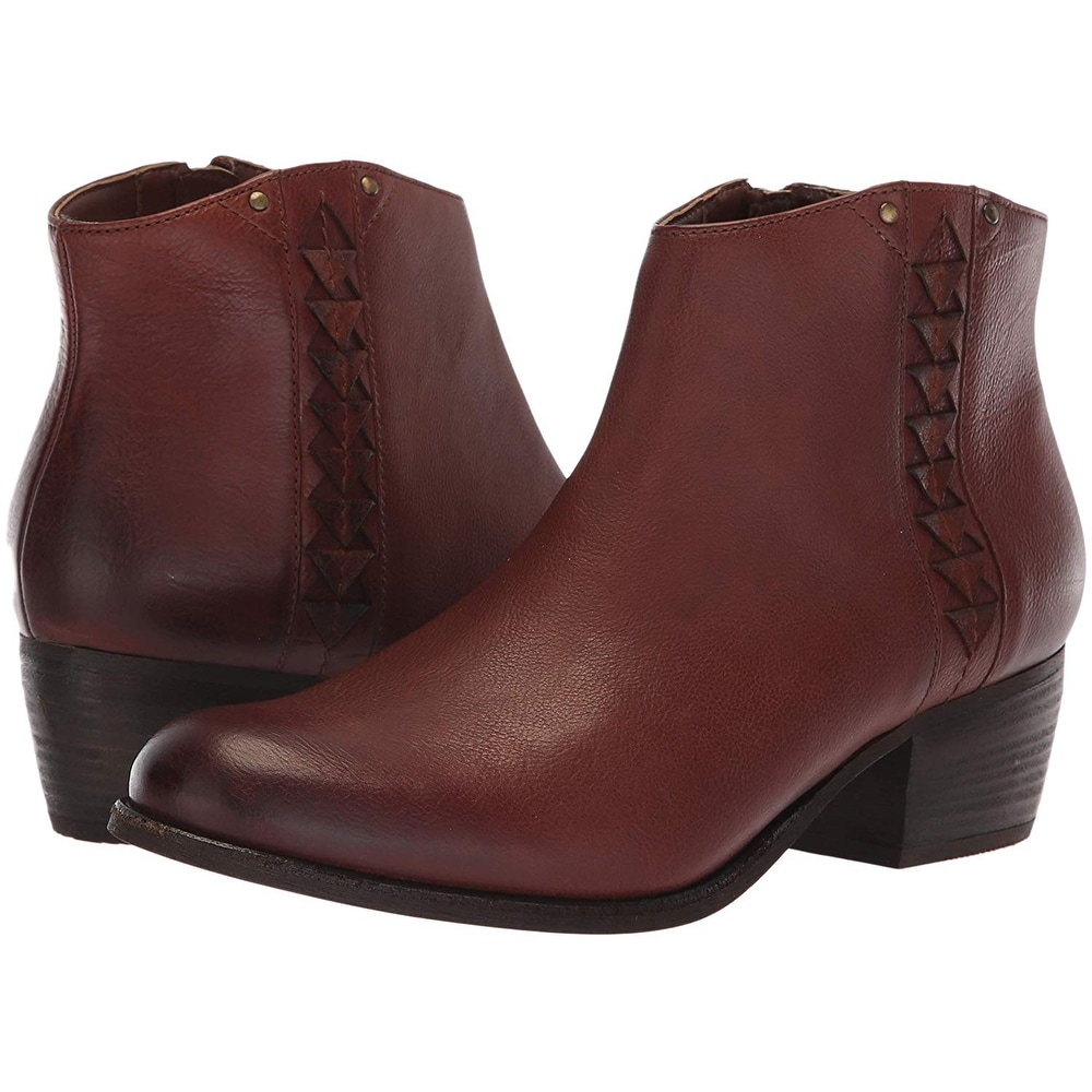 clarks womens ankle boots low heel