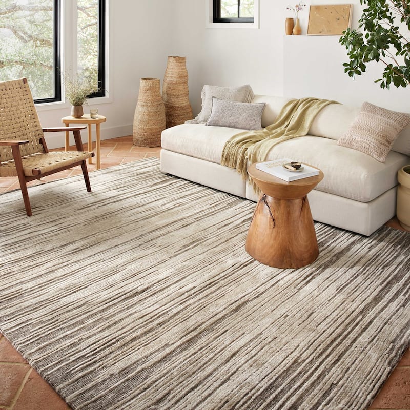 Alexander Home Hudson Modern Abstract India Area Rug - 2' 3" x 3' 9" - Rectangle