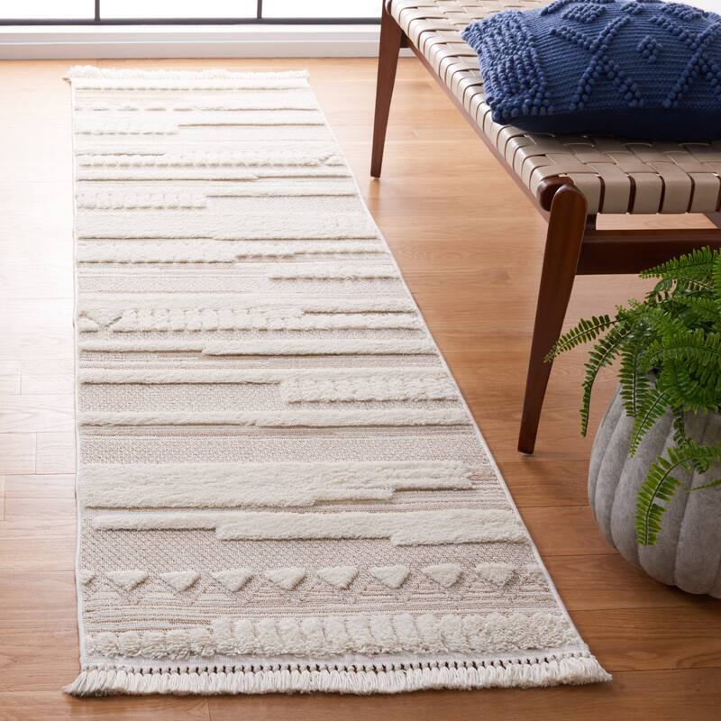 SAFAVIEH Urban Helene Moroccan Rug - 2'2" x 8' Runner - Ivory/Beige