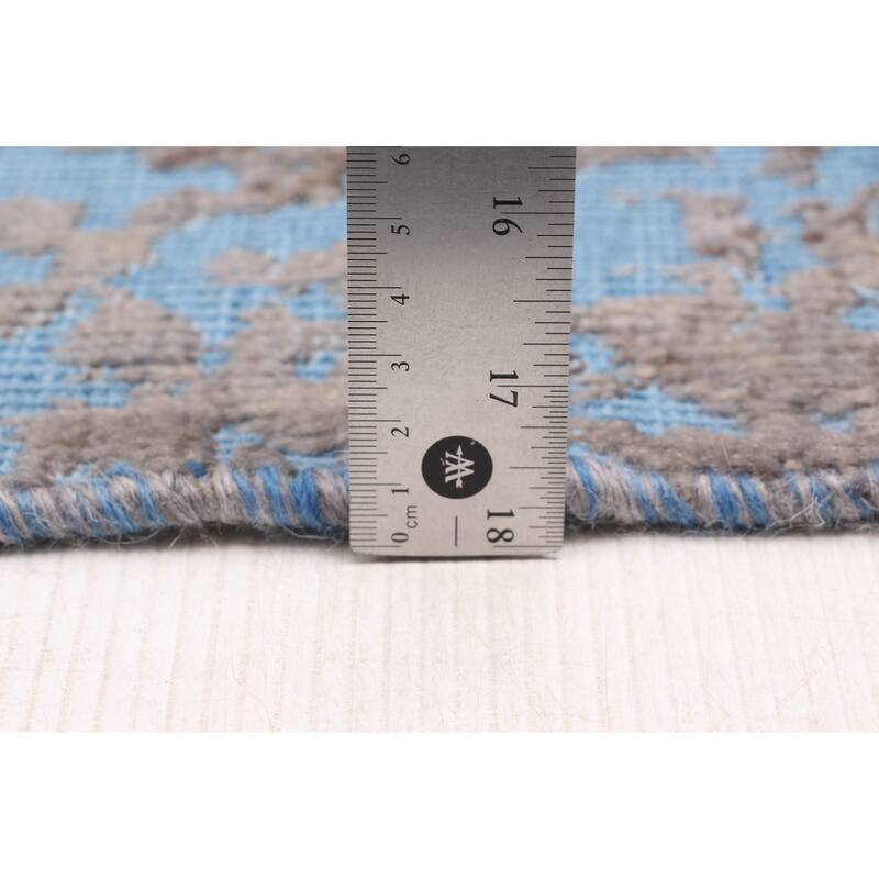 ECARPETGALLERY Hand-knotted Color Transition Sky Blue Wool Rug - 4'2 x 5'3