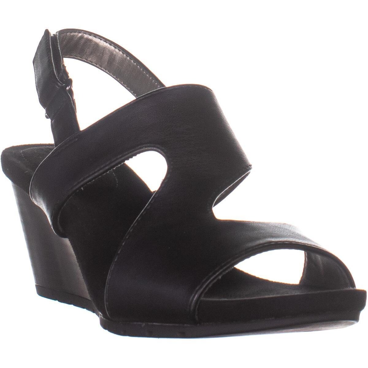 bandolino black wedge shoes