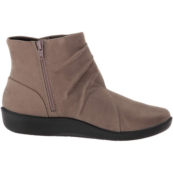 clarks womens sillian tana bootie flat heel
