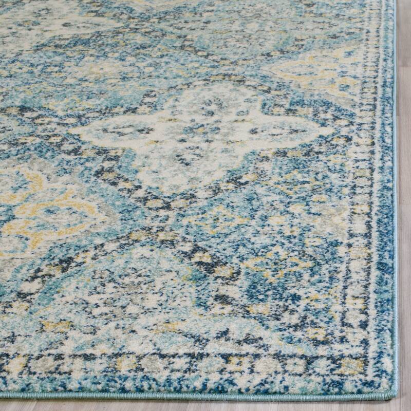SAFAVIEH Evoke Roumpini Distressed Vintage Boho Rug