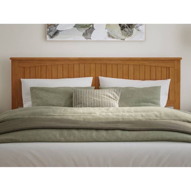 Nantucket Bed with Footboard and Twin Extra Long Trundle