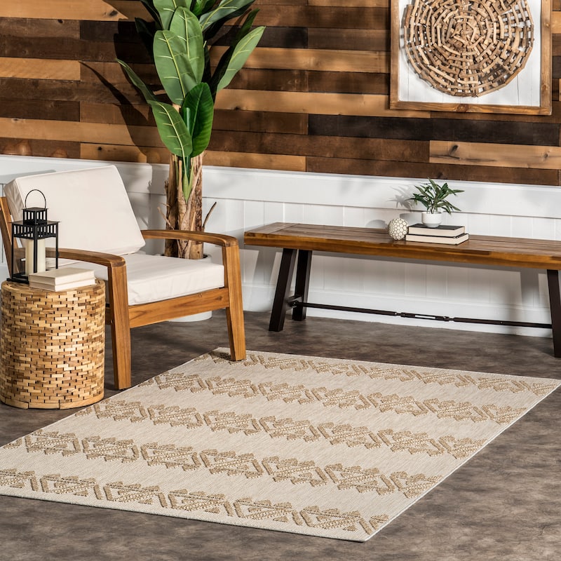 Nuloom Lorri Tribal Indoor/Outdoor Area Rug - 5'3" x 7'7" - Beige