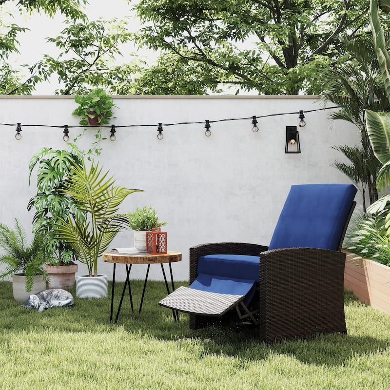 Outsunny Outdoor Wicker Swivel Recliner Chair, Reclining Backrest, Lifting Footrest, 360° Rotating, Water Resistant Cushions