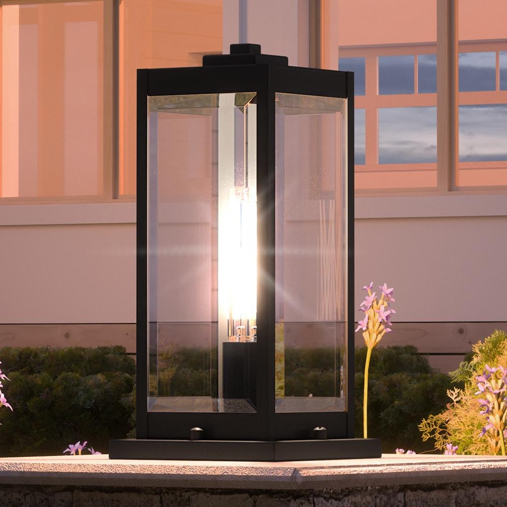 Farmhouse lamp outlet post light