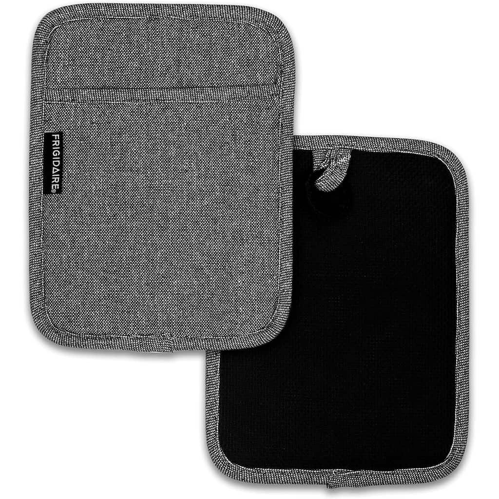 2 Pack - Black Heat Resistant Thick Soft Quilted Lining Kitchen Oven Pot Holders With Neoprene and Cotton Non-slip