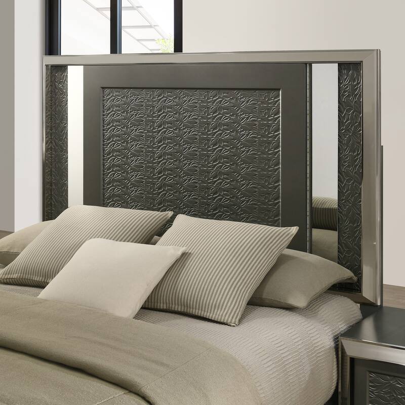 Furniture of America Iralles Modern 3-Piece Dark Grey Wood King Platform Bedroom Set with LED Light