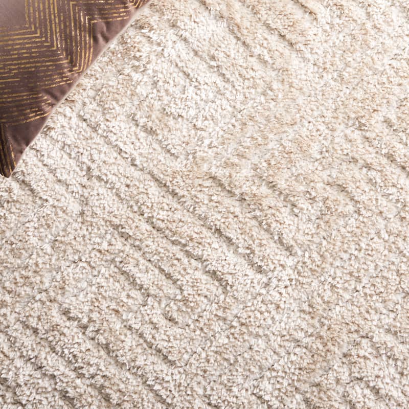 SAFAVIEH Tahoe Shag Nieki Geometric 1.2-inch Thick Rug
