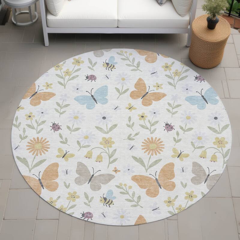 Machine Washable Indoor/ Outdoor Whimsy Butterfly Chantille Rug - Ivory - 8' x 8'