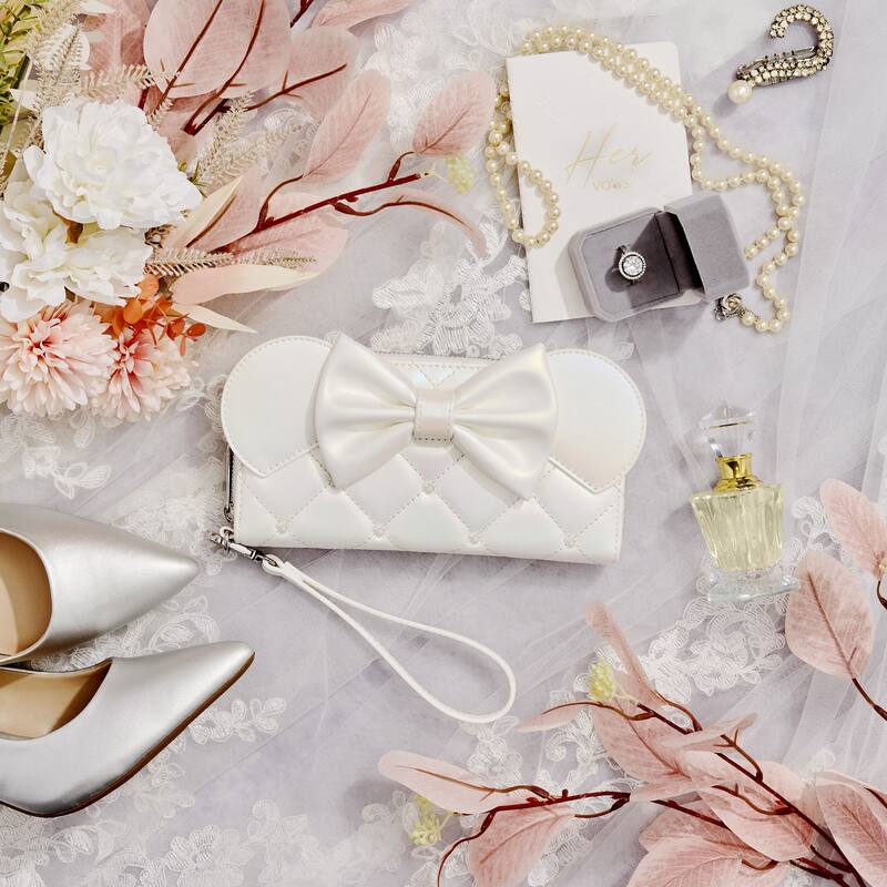 Disney Minnie Mouse Iridescent Wedding Wristlet Wallet