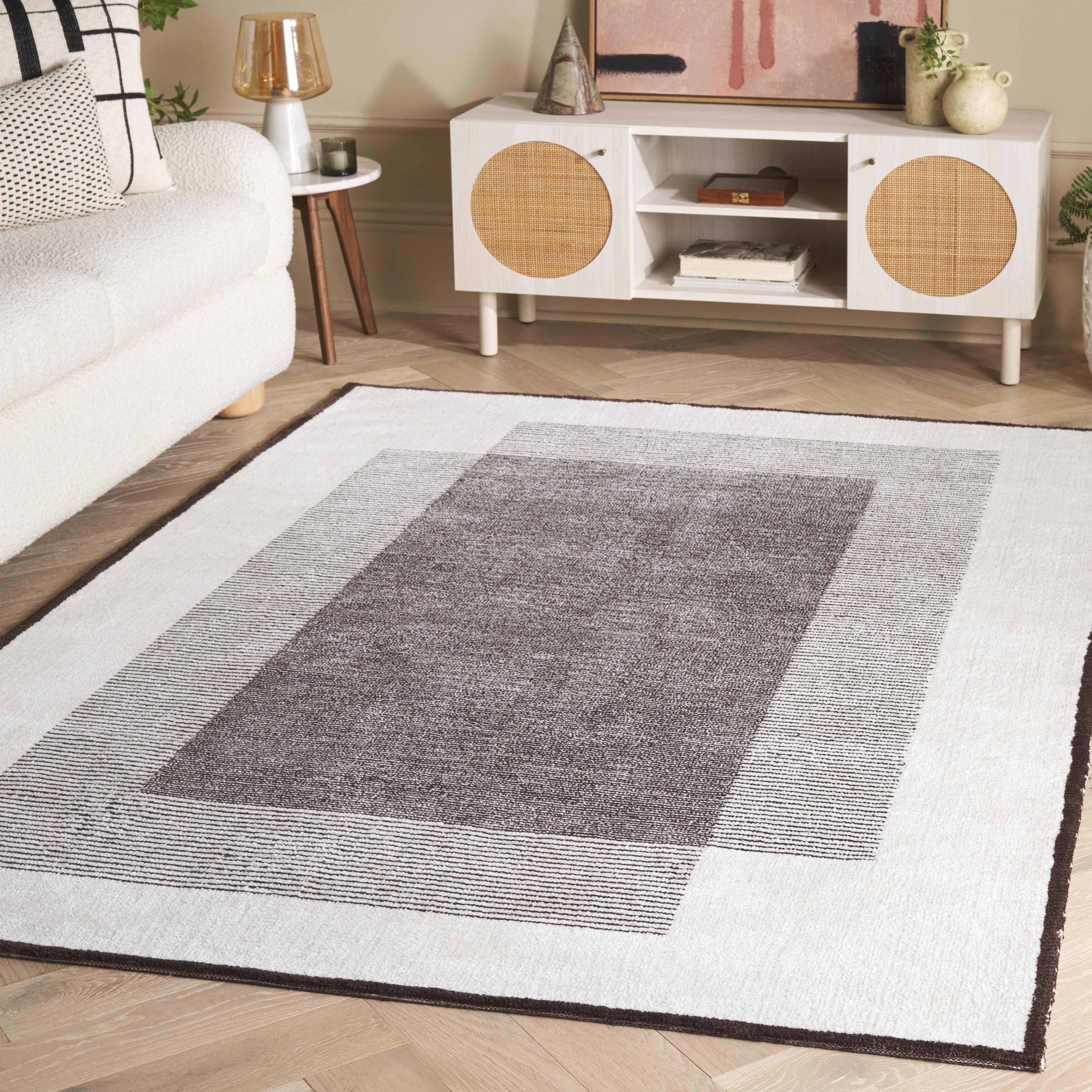 SAFAVIEH Audrey Zaharina Modern Contemporary Rug