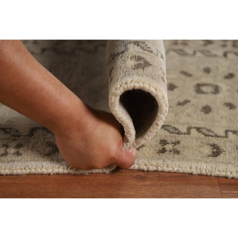 Beige Oushak Area Rug Hand-Knotted Wool Carpet - 7'10"x 9'7"