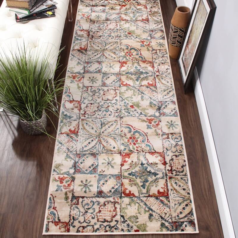Superior Vanessa Vintage Floral Patchwork Indoor Runner or Area Rug - 2' 7" x 8'