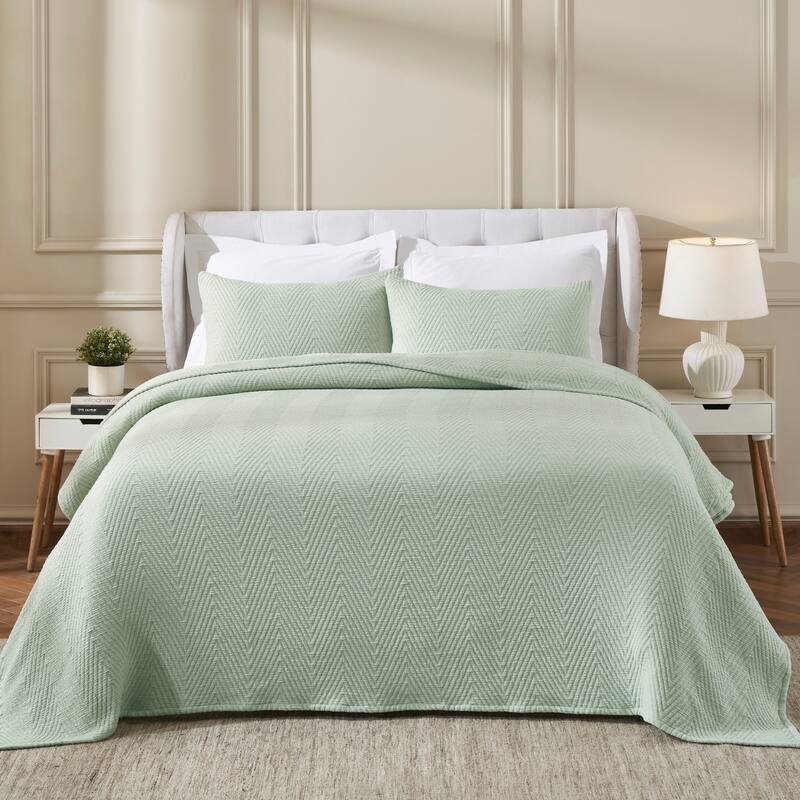 Superior Aswan Cotton Medium Weight Chevron Woven Coverlet