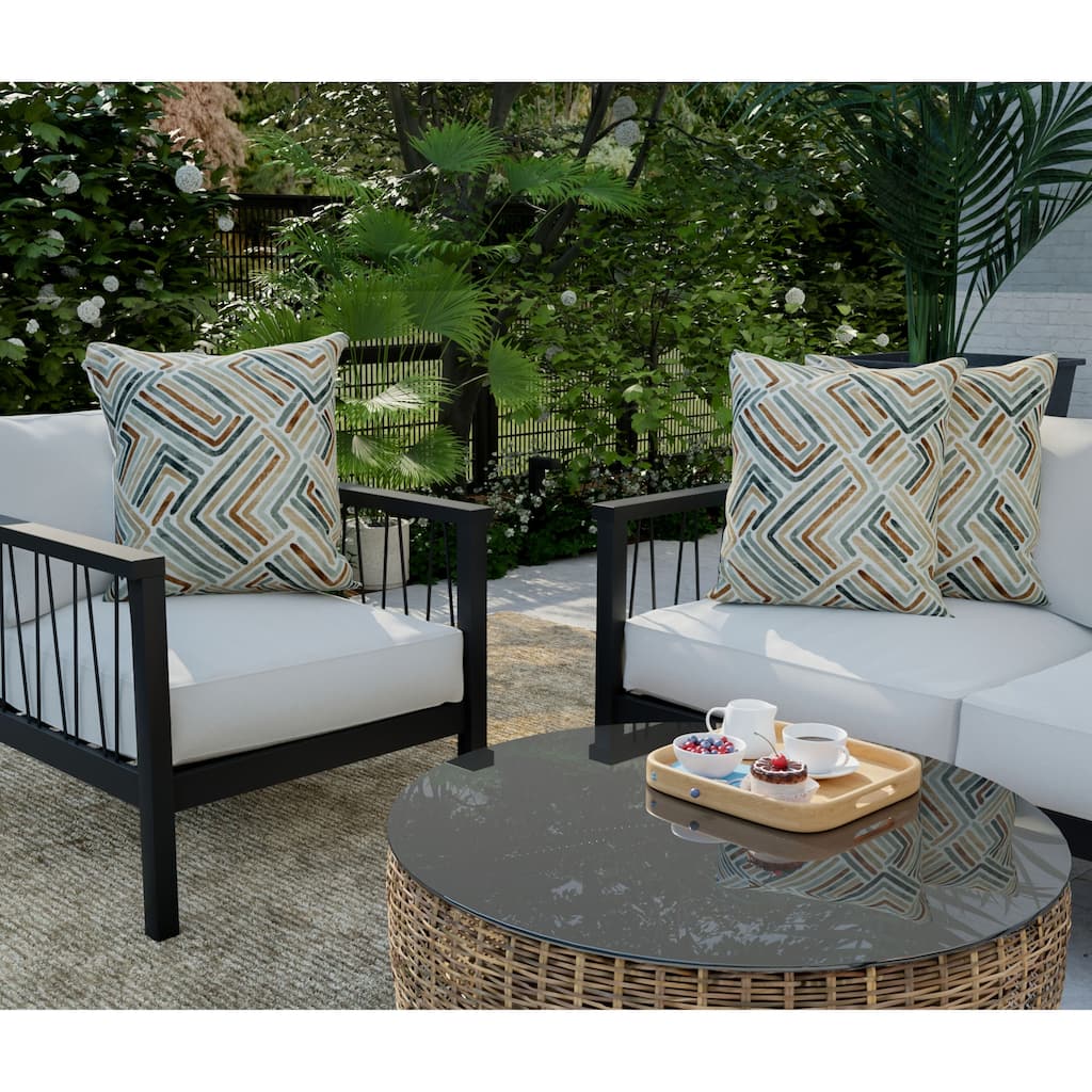 Rizzy Home Grey/Neutrals Geometric Transitional Outdoor Throw Pillow